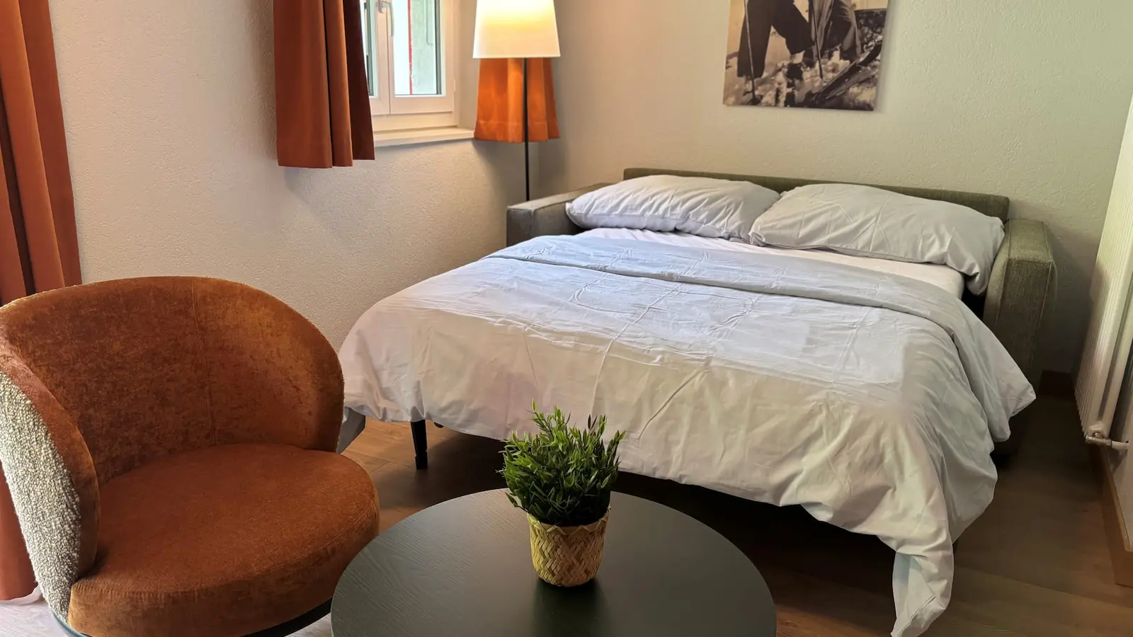 Das Sofa wird zum bequemen Doppelbett