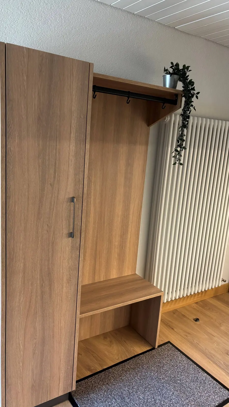 Eingang mit Garderobe